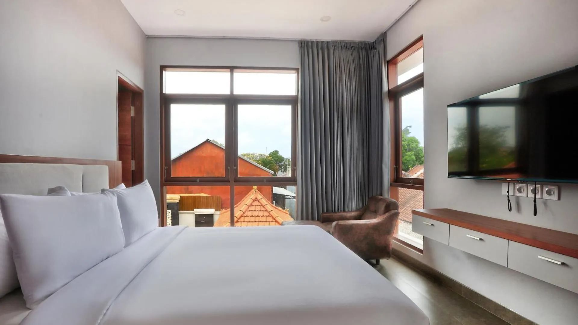 Imah Bali At Basangkasa Villa Seminyak  Indonesia
