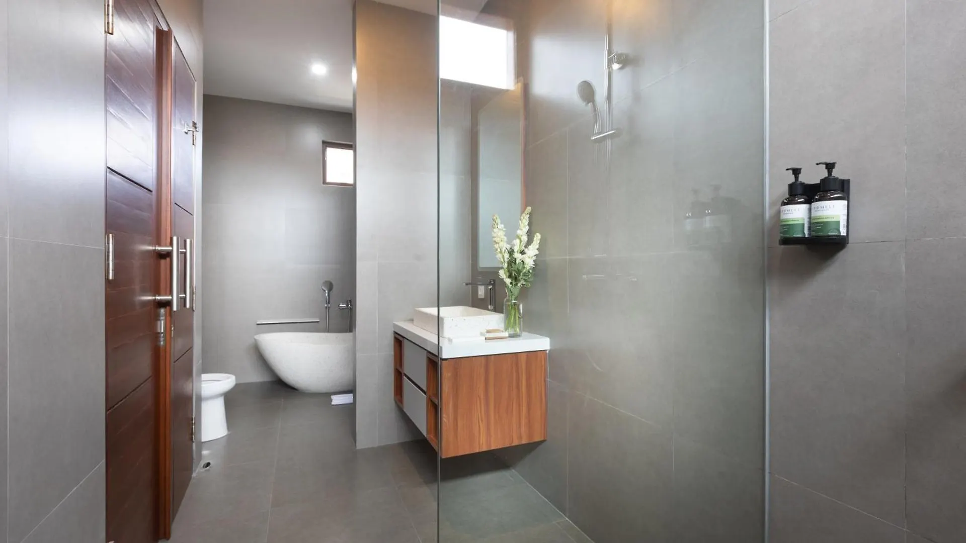Imah Bali At Basangkasa Villa Seminyak