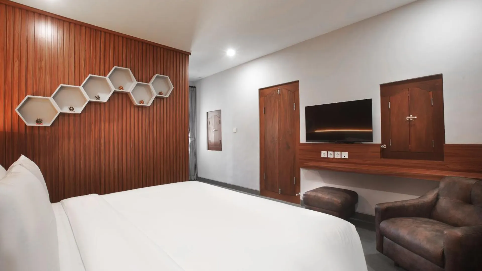 Imah Bali At Basangkasa Villa Seminyak