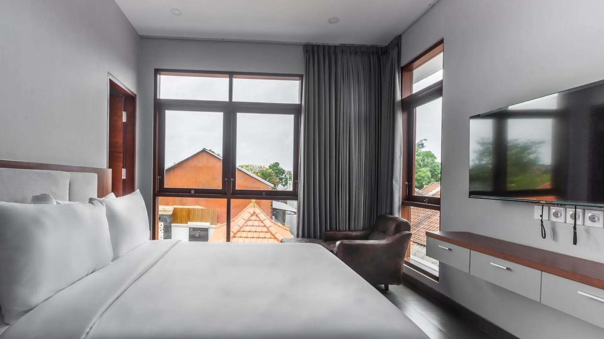 Imah Bali At Basangkasa Villa Seminyak  Indonesia