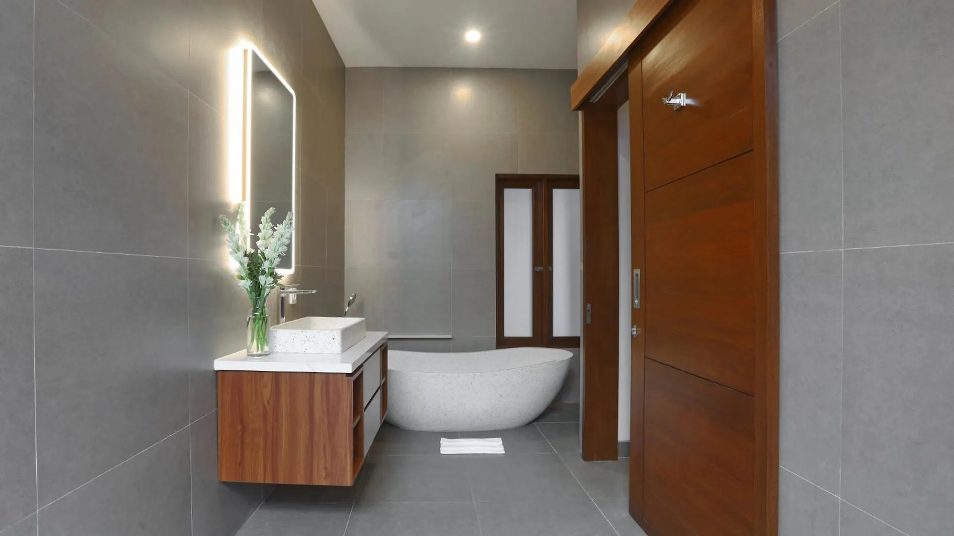Imah Bali At Basangkasa Villa Seminyak