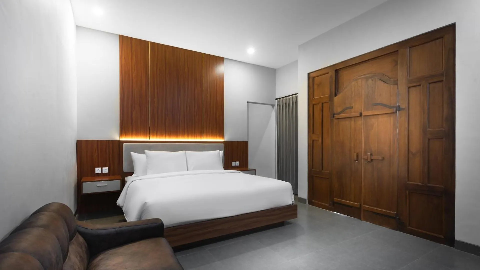 Imah Bali At Basangkasa Villa Seminyak   Seminyak (Bali)