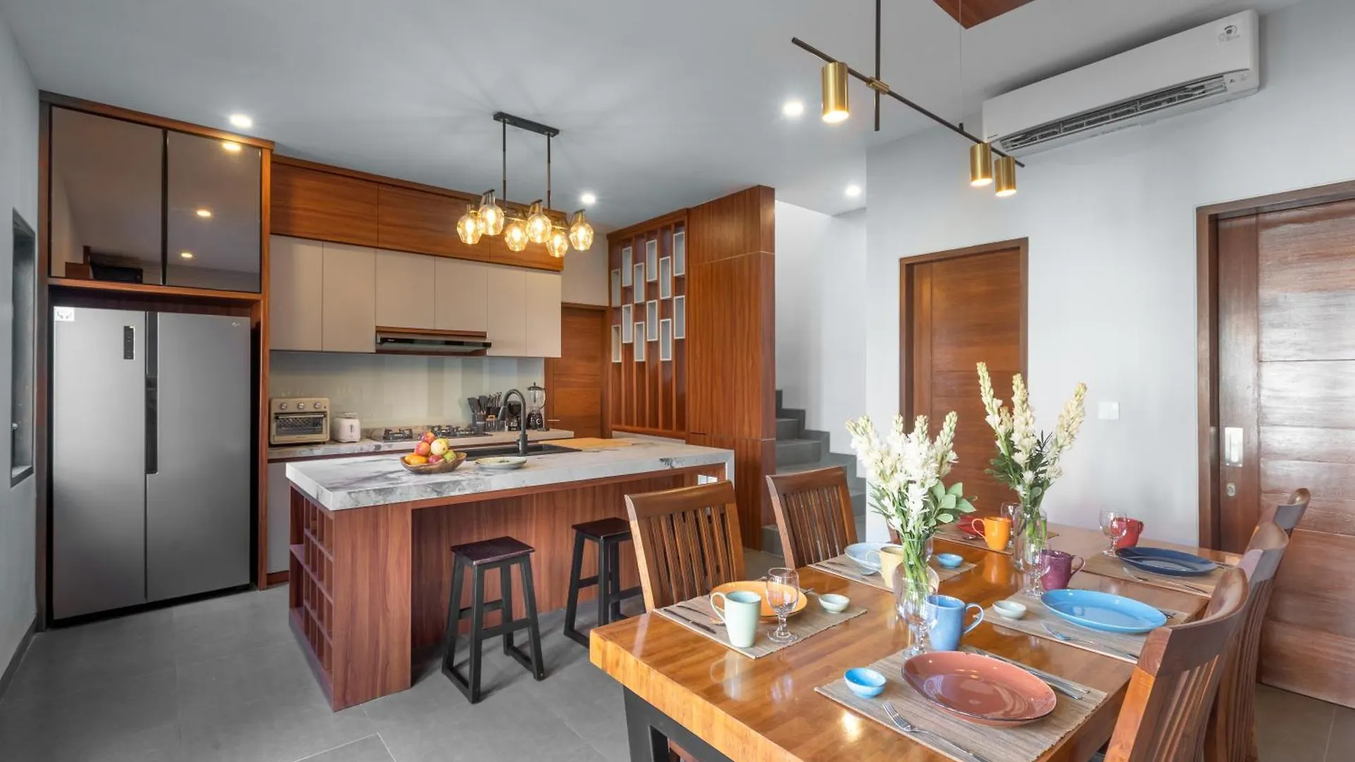 Imah Bali At Basangkasa Villa Seminyak