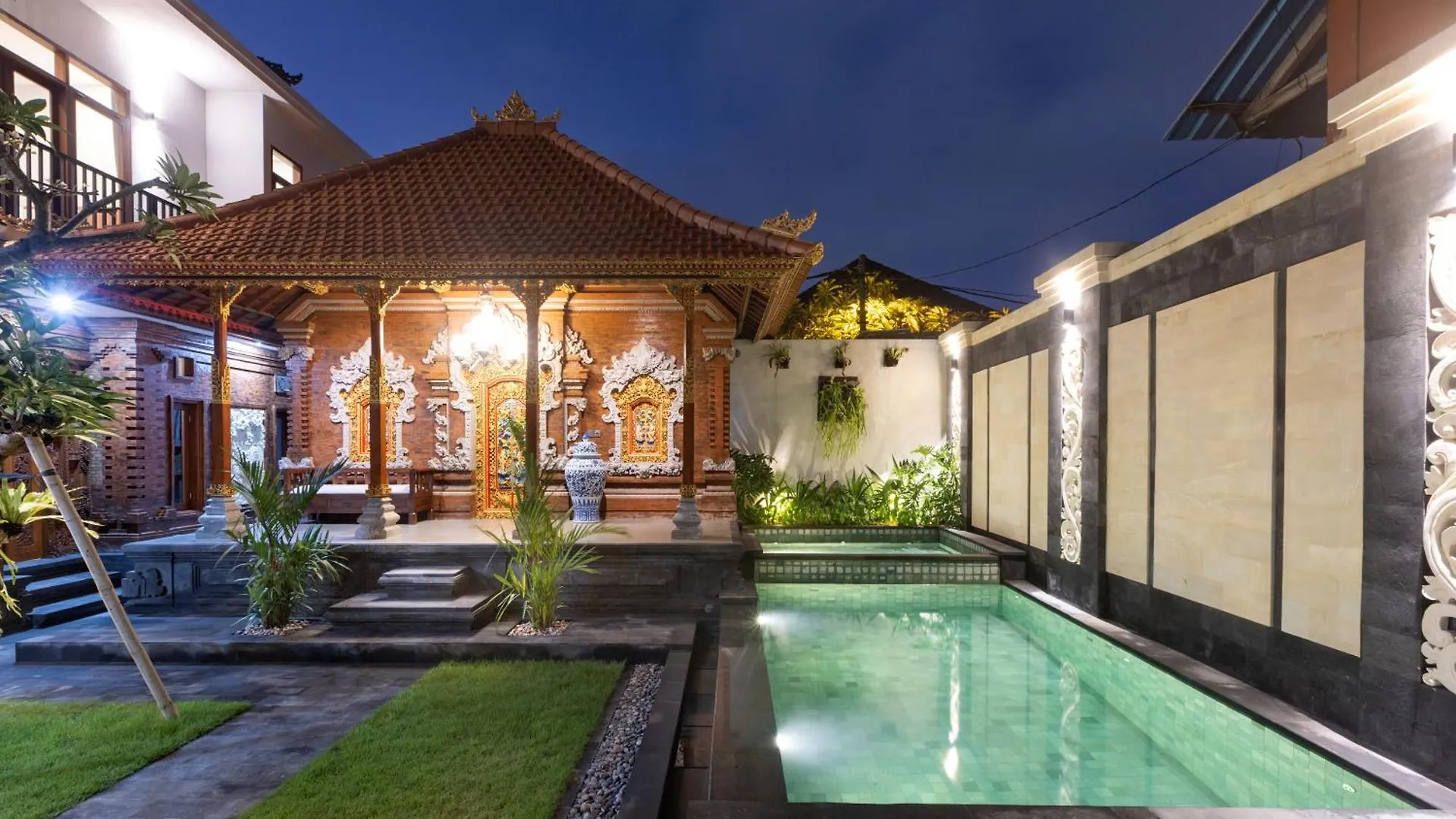Imah Bali At Basangkasa Villa Seminyak